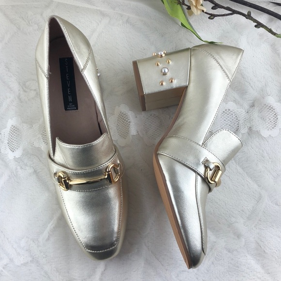 Steven by Steve Madden Gold Leather Block Heels - Picture 4 of 8